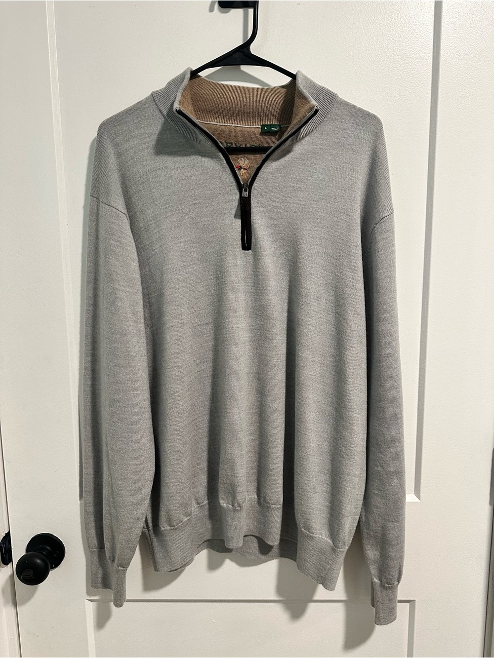 Orvis Light Gray Quarter-Zip Sweater with Contrast Collar